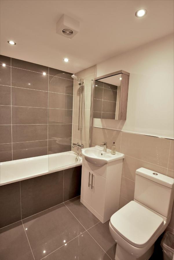 Exec 2Bed 2Bath Serviced Apartment Balcony Parking Milton Keynes Exterior photo